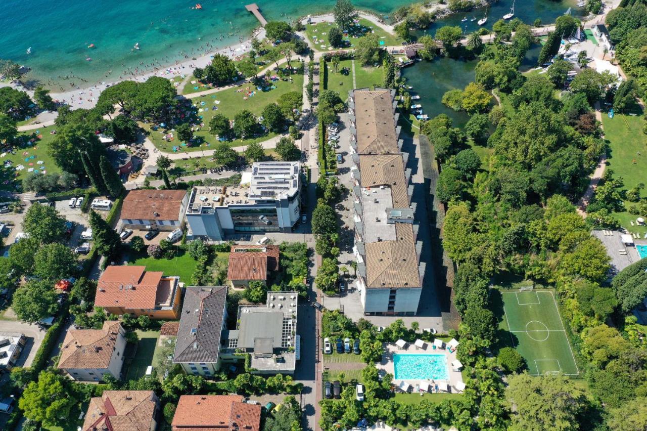 Hotel Venezia Riva del Garda Exterior foto